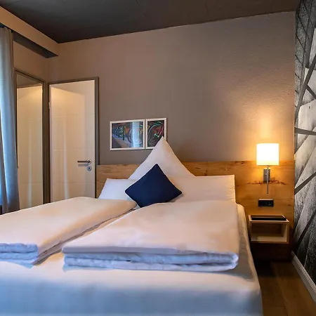 Boutique-Hotel Zum Grünen Baum-3