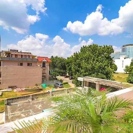 Fabhotel Rr Residency - Dlf Cyber City-3