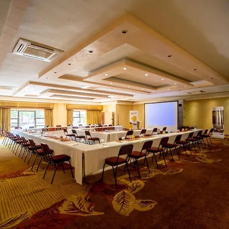 The Victoria Falls Deluxe Suites-3