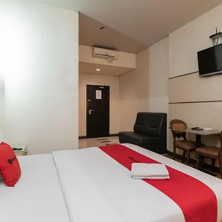 RedDoorz at Jalan Gunung Sahari-3