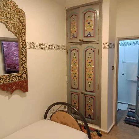 Riad Wink-2