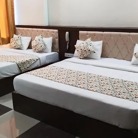 Hotel Bagga Kuteer-3