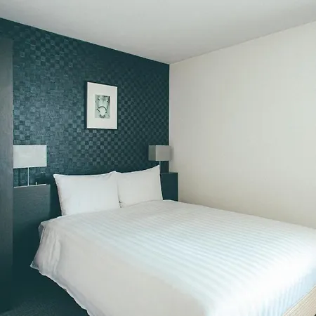 Hamilton Hotel Black-2