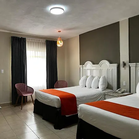 Hotel Los Robles-2
