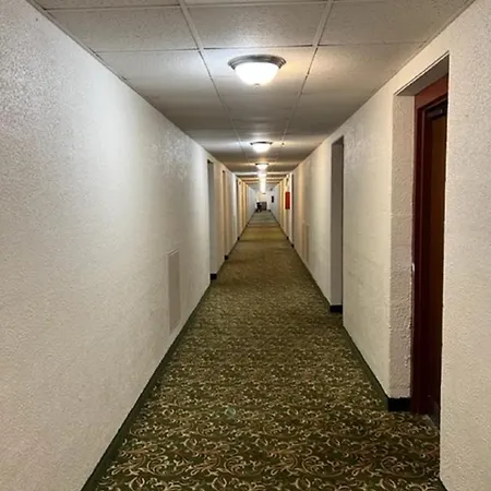 Posh Inn & Suites-3