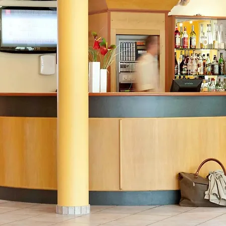 Ibis Koeln Frechen-2
