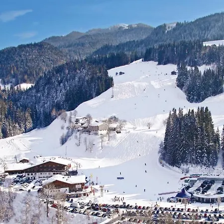 Der Waldhof-2