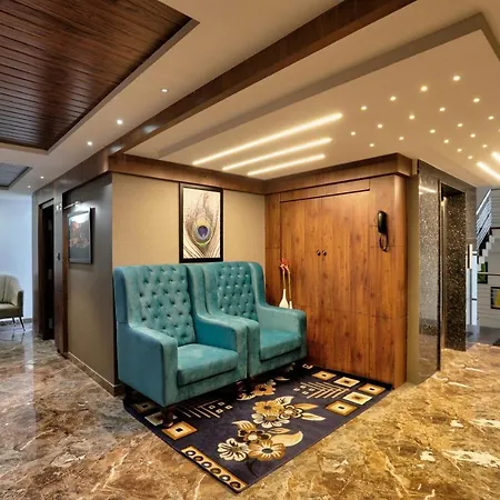 Lexus Inn-3