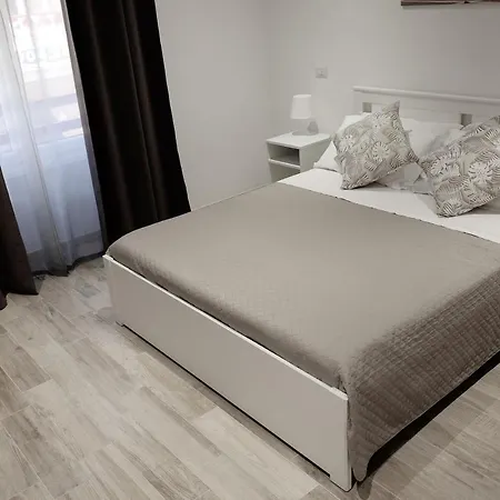 Central Guest House-3