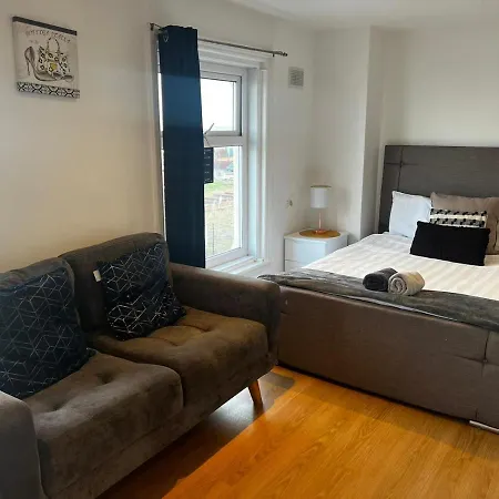 Empire Blackpool Apartments - Tyldesley Rd-3