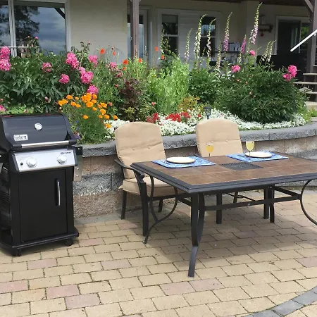 Lakeview Gardens B&B-3