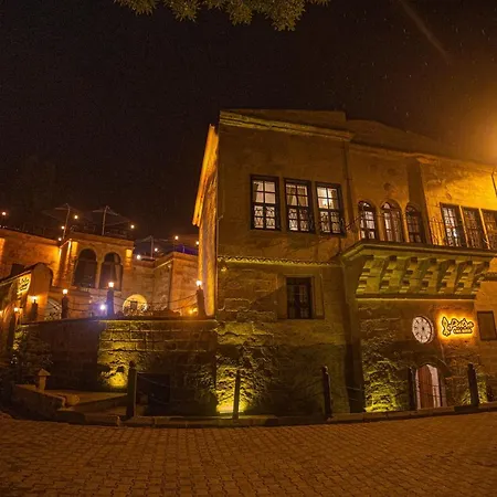 Pietra Cave Suites-3