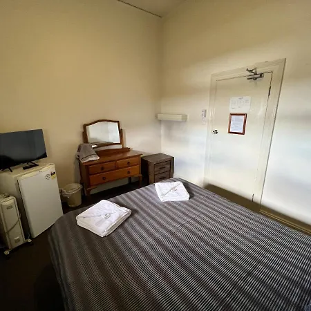 Black Lion Inn Hotel-3