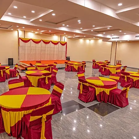 Hotel Srm Grandeurs-2