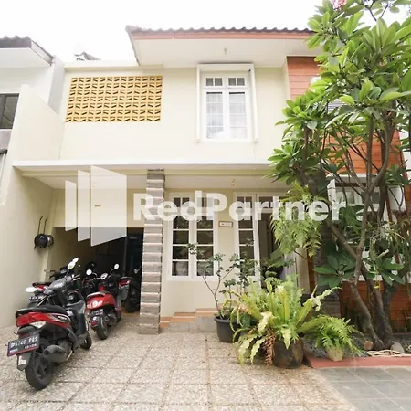Fazza Syariah Mitra RedDoorz-2