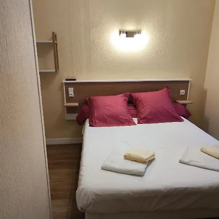Hotel Du Rocher-2