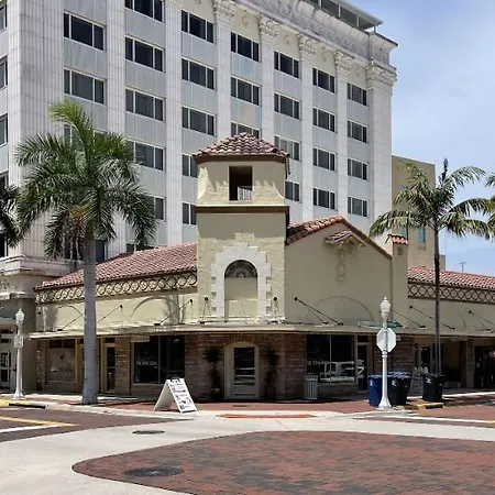 The Banyan Hotel Fort Myers, Tapestry Collection By Hilton-3