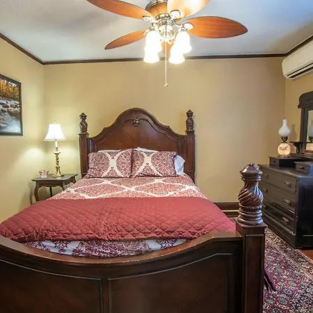 1913 Badin Inn-2