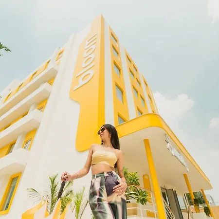 Bloom Hotel - Sector 62-2