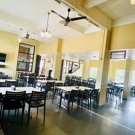 Hotel Manik Moti-3