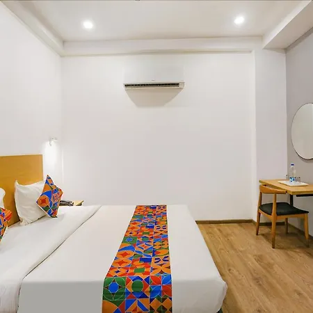 Fabhotel Roseman-2