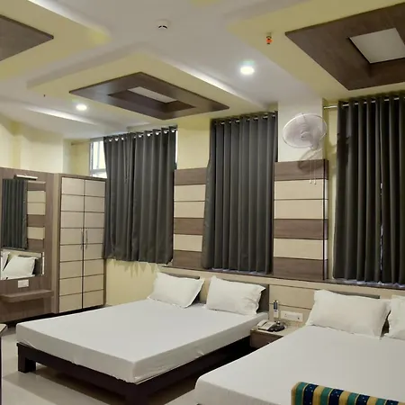 Hotel Shri Gourav-3