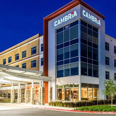 Wyndham Westfield-3