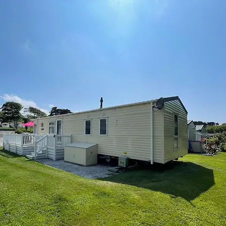 11 Porth Valley Retreat-2