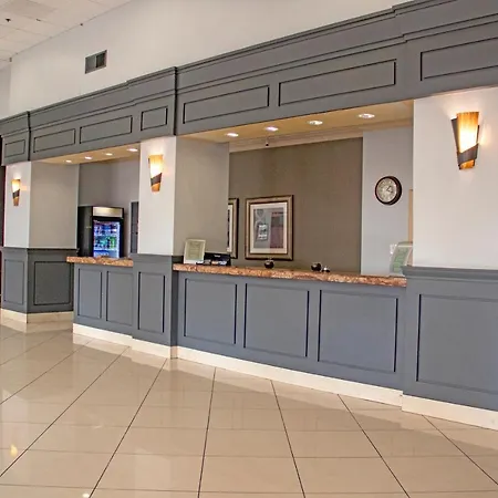 Wyndham Garden Phoenix Midtown-3
