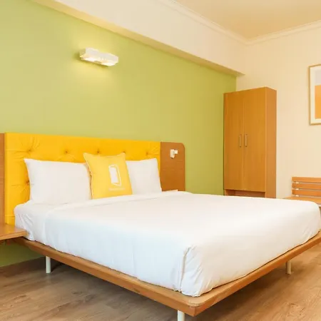 Bloom Hotel - Sector 62-2