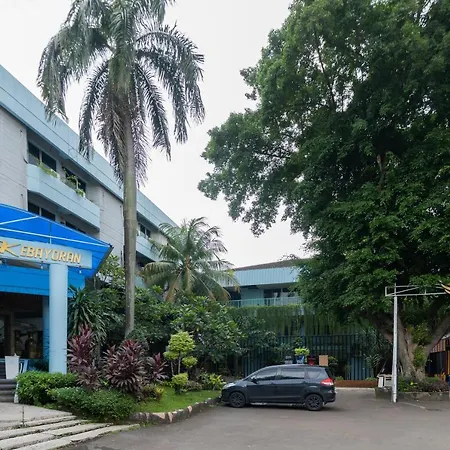 Hotel Lodaya Syariah Bandung RedPartner-3