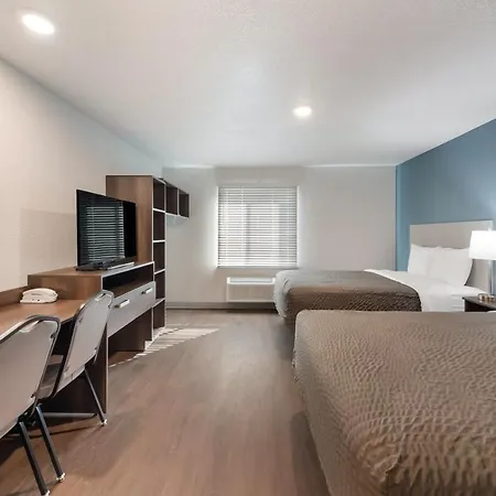 Woodspring Suites Dayton North-2