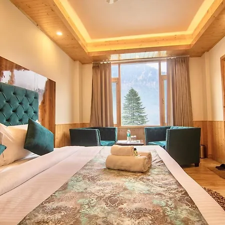 North Deodar Avenue, Manali-2