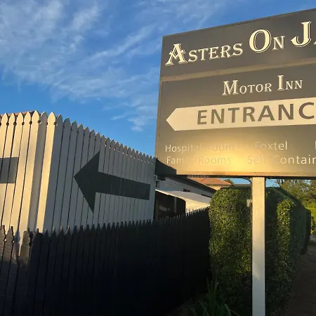Asters On James Motor Inn-2