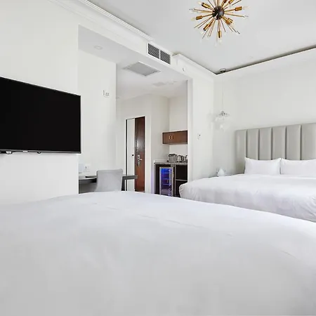 Mount Alverno Luxury Resorts-2