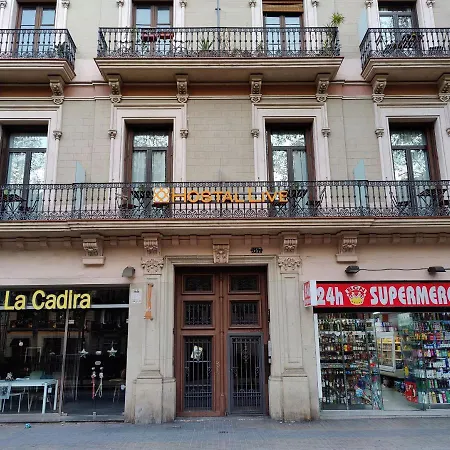 Hostal Live Barcelona-2