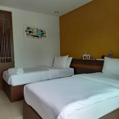 Benjamas Place Hotel-2
