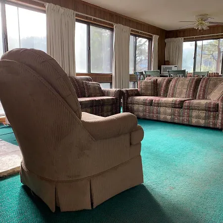 Ponderosa Lodge-2