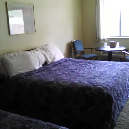 Budget Inn-2