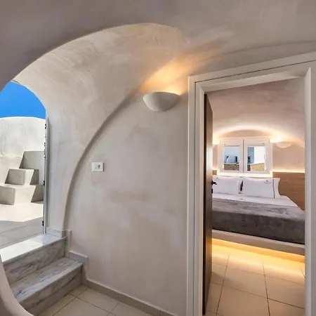 Aelia Luxury Suites-3