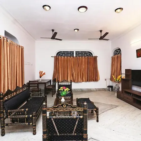 Goroomgo Hotel Manurama Ruby Kolkata-3