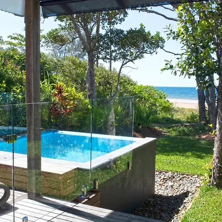 The Bungalows - Absolute Beachfront-2