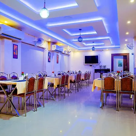 Fabhotel Kanchan Plaza-3