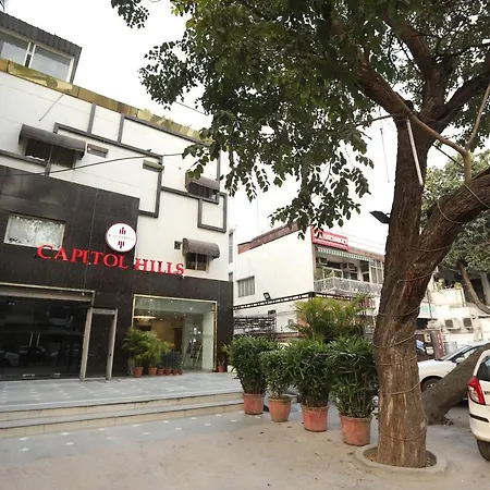 Hotel Capitol Hills - Greater Kailash Delhi-3