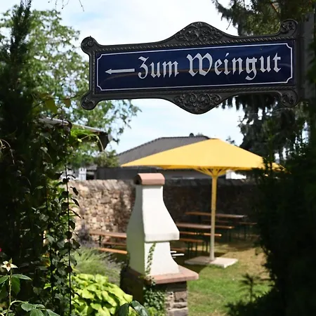Wein- und Sekthaus F.B.Schönleber-3