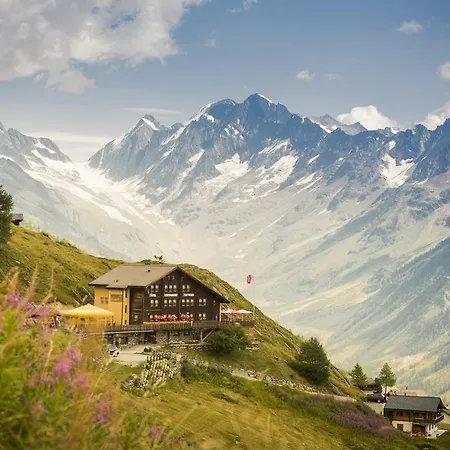 Alpenhotel Zur Wildi Lauchernalp-3