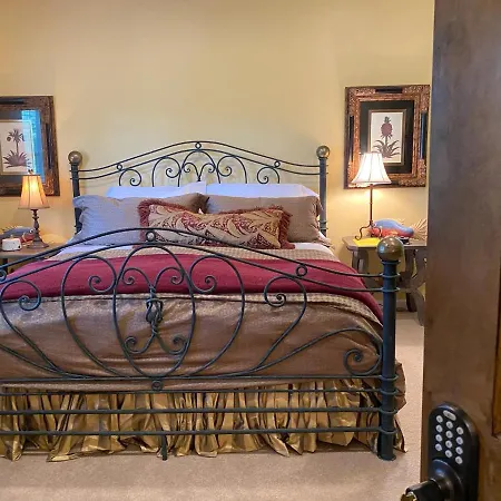 The Birdnest Inn-3