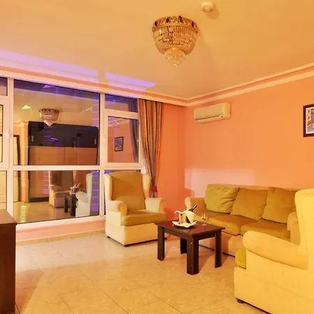 First Class Hotel-3
