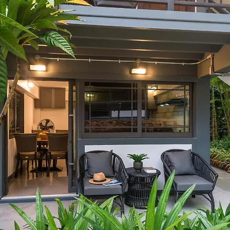 Loy Chalet-3