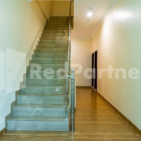 Adam Malik Guesthouse Near Regale Icc Medan Mitra Reddoorz-2